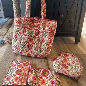 Vera Bradley set